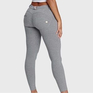 Wr. Up Freddy Jeggings Jeans USA  10 M Med Italy XL Grey Gray booty Butt Lifting